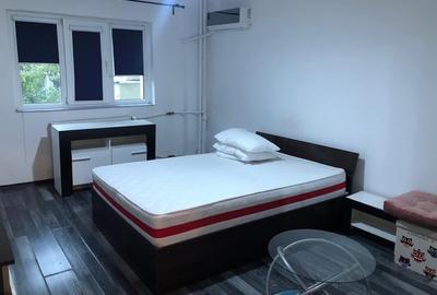 1 MAI - Banu Manta  foarte aproape de Metrou Victoriei - 3