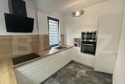 Apartament cu 3 camere, in suprafata de 110 mp, decomandat z - 8
