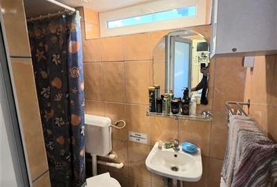 Apartament cu 3 camere nedecomandat în Tomis III - 8