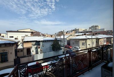 Apartament cu 3 camere decomandat în Calea Călărașilor - 10