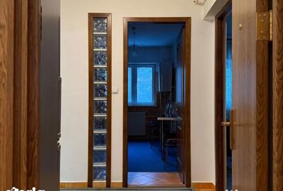 Apartament cu 3 camere decomandat în Central - 9