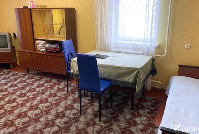 Garsonieră în P-ța Victoriei - 1