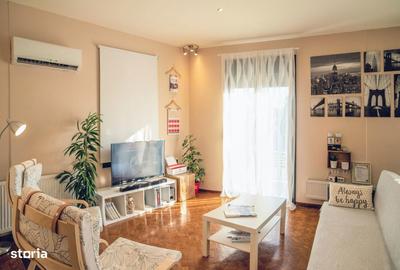 Garsonieră decomandată în Central