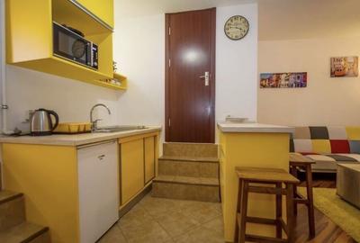 Apartament semidecomandat în Schei - 7