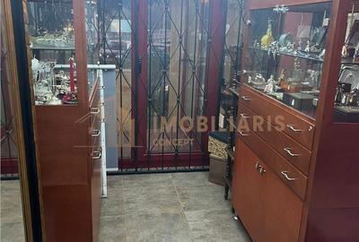 Spatiu comercial central de vanzare de inchiriat - 5