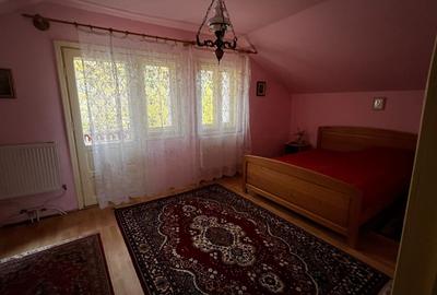 Casa cu 4 camere in zona Barnova - Primarie - 6