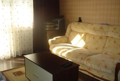 Inchiriere 2 camere Vitan loc de parcare - 2