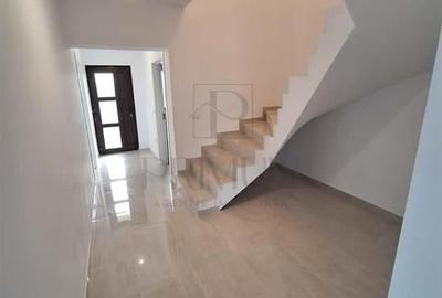 CHISODA - DUPLEX SPATIOS - 5 CAM - 3 BAI - ZONA LINISTITA - 10