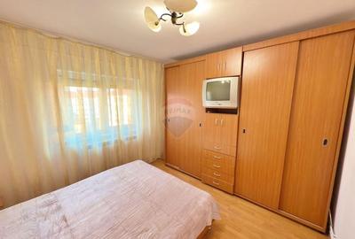 Apartament cu 3 camere decomandat, mobilat în Alfa - 4