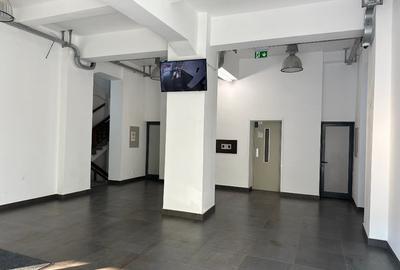 Birou, de 300 mp, în Obor - 3