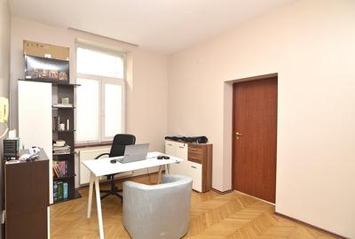 Apartament cu 3 camere semidecomandat, mobilat în Unirii - 18