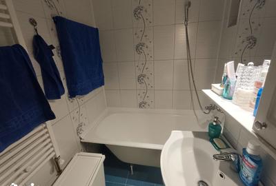 Apartament cu 3 camere, mobilat în Tei - 12