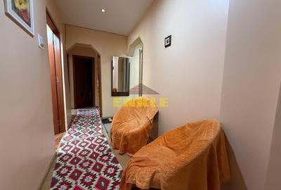 Apartament cu 4 camere decomandat în Central - 2