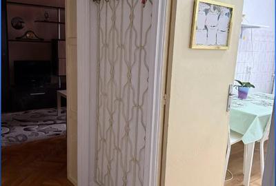 Apartament cu 3 camere semidecomandat în Pajura - 1