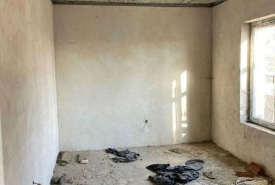 Casă cu 4 camere cu Teren 348 Mp în Tărtășești - 16
