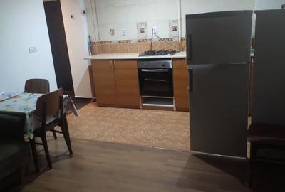Apartament cu 2 camere decomandat în Petrila - 6