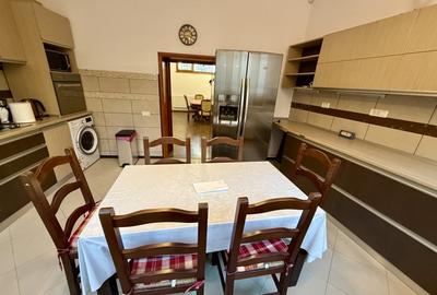 Casă individuală cu 7 camere cu Canalizare în Ultracentral - 29