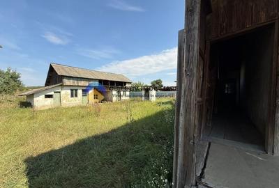 Casa + teren spatios de vanzare – Girov - 2