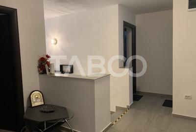 Casa 8 camere 7 bai 284 mp 225mp curte libera in Porumbacu de Sus - 24