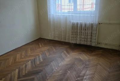 Apartament cu 3 camere decomandat în Central - 2