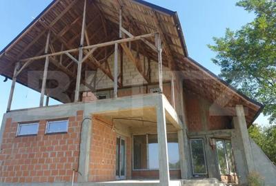 Casă cu 7 camere cu Teren 1000 Mp în Central - 16