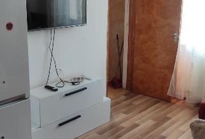 Apartament cu 3 camere semidecomandat în Vest - 9