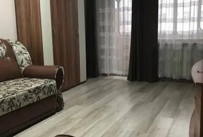 Apartament cu 3 camere semidecomandat în George Enescu