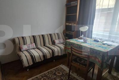 Casă cu 3 camere cu Canalizare în Central - 2