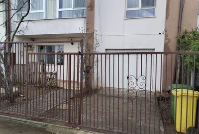 Casă cu 4 camere cu Teren 35 Mp în Păcii - 2