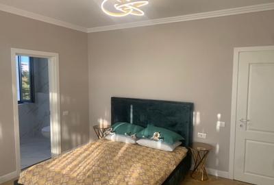 Apartament 3 camere de închiriat – Mamaia, zona Butoaie (central) 500 euro - 3