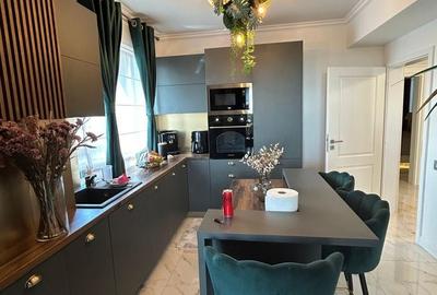 Apartament cu 3 camere decomandat, mobilat în Elvila