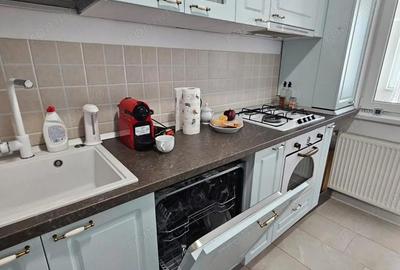 Apartament cu 4 camere decomandat în Central - 22