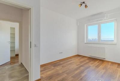 Apartament cu 4 camere decomandat, mobilat în Tractorul - 17