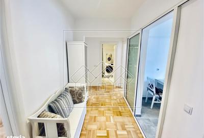 Apartament cu 3 camere decomandat în Turnișor