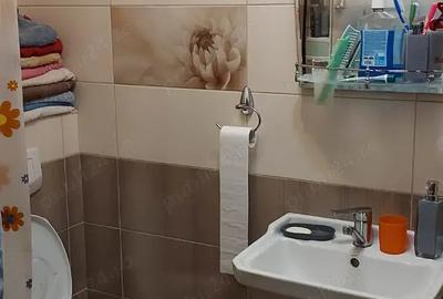 Apartament cu 5 camere decomandat, mobilat în Florești - 4