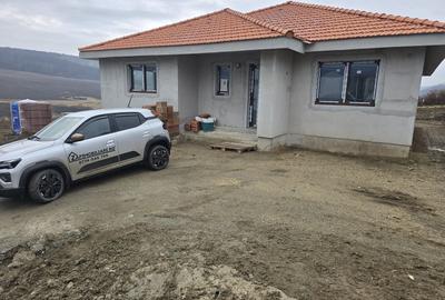 Casa 4 camere,2 băi,127 mp, 618mp teren,  0% comision - 2