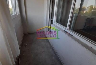 Apartament cu 3 camere decomandat în Decebal
