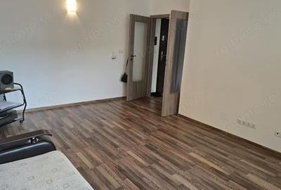 Apartament cu 2 camere decomandat în Pietroasa - 3