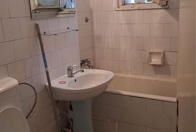 Apartament cu 3 camere decomandat în Central - 2