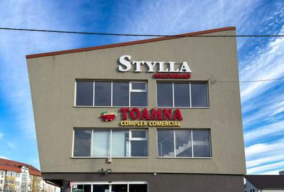 Spațiu comercial, de 700 mp, în Central - 4