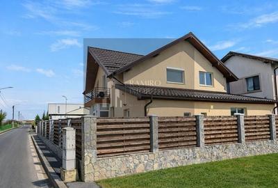 Casă individuală cu 5 camere cu Canalizare în Est