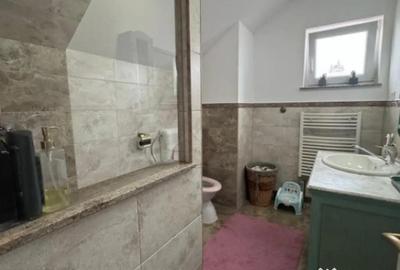 Casă cu 7 camere cu Teren 2000 Mp în Rădăuți - 8