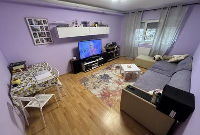 Apartament cu 3 camere decomandat, mobilat în Poarta 6 - 1