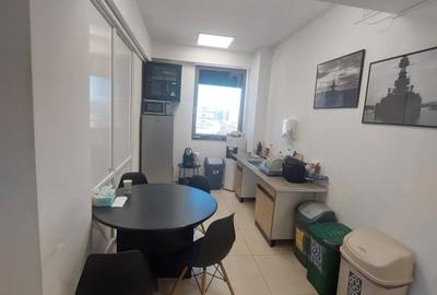 Centru - Bd. Mamaia , spatiu IDEAL BIROURI in cladire reprezentativa , 240 mp. - 10