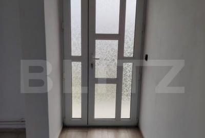 Casa de vanzare, cu 6 camere, 288 mp, zona Voinesti - 17