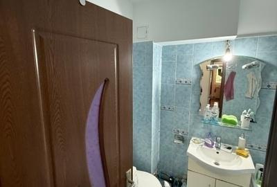 2 camere decomandat- Posta Pacurari 62mp -etaj 2 - 125000 euro 2 camere decomandat- Posta Pacurari 62mp -etaj 2 - 125000 euro - 3