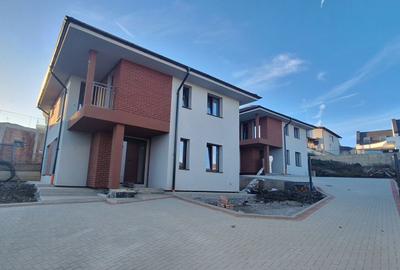 Casă cu 4 camere în Dezmir - 7