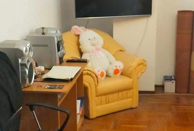 Apartament cu 2 camere decomandat în 9 Mai - 10