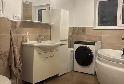 Casă cu 4 camere cu Teren 150 Mp în Florești