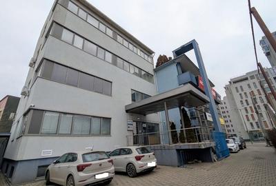 Cladire mixta de birouri si spatii comerciale - Comision 0% - 2